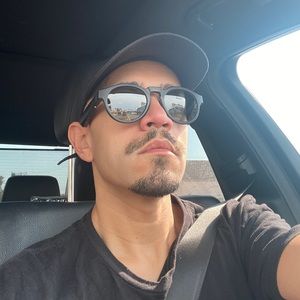 Meet your Posher, Nicholas